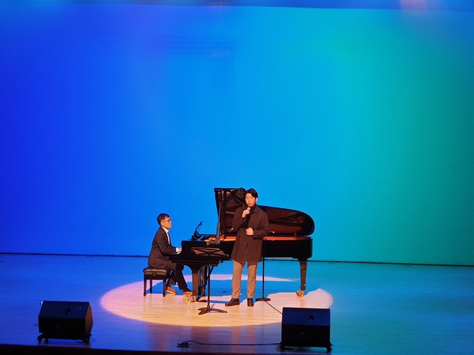 사진=광주교육청/광주교직원예술제 랜선 콘서트 보컬 솔로