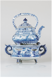 사진=국립중앙박물관/네덜란드 델프트 도기 주전자와 화로(1775~1778년경)