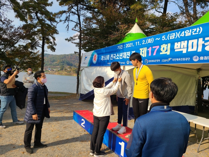 사진=대전교육청/제50회 전국소년체육대회 카누종목 수상자들