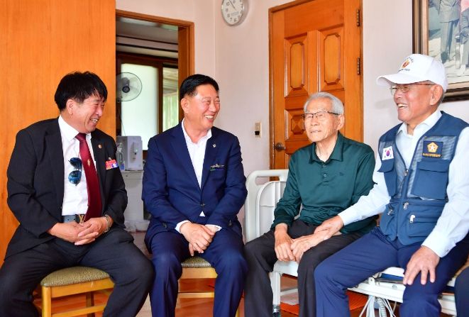 김한종 장성군수 “국가유공자 희생 기억하겠습니다”