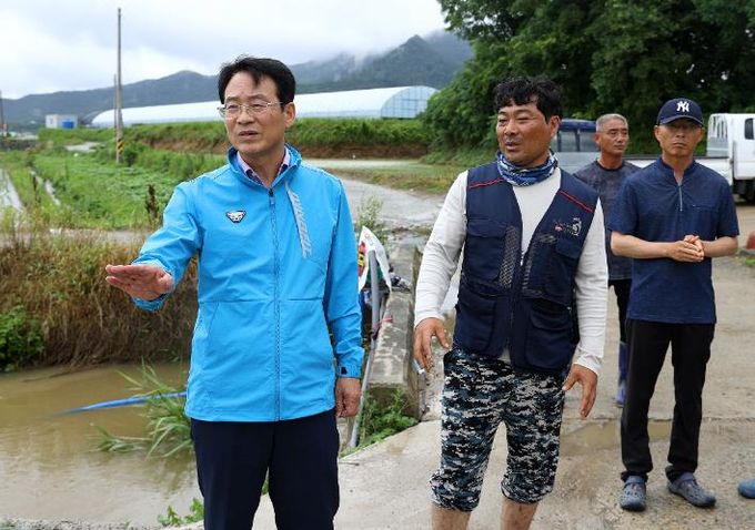 강진원 군수, 주요 들녘 배수로 등 현장 점검