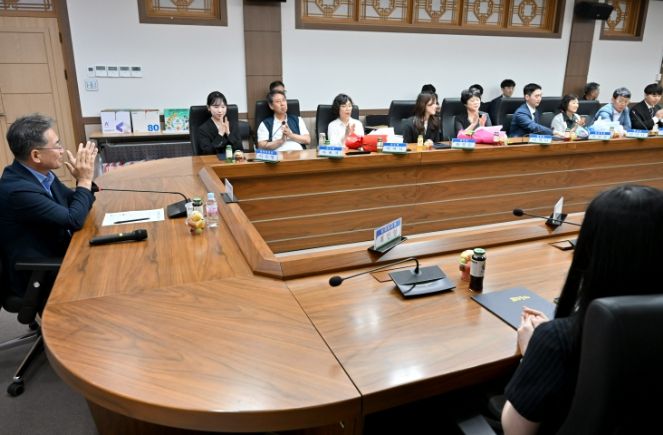 군위군, 2024년 하반기 신규공무원 임용식 개최