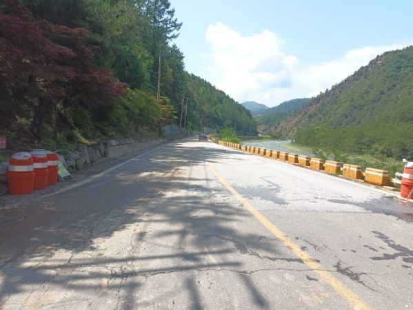 봉화군 석포진입도로 낙석구간 통행 재개