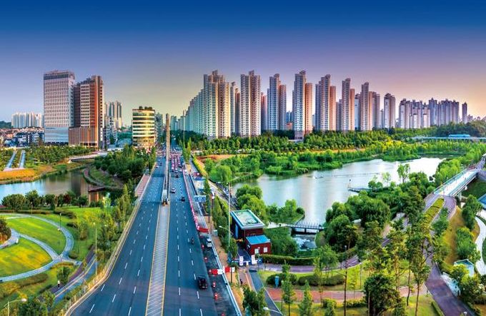 2024년 초 '50만 이상 대도시'로 공식 지정된 파주시 - 꾸준히 인구가 유입되며 지속적으로 성장발전해나가고 있다