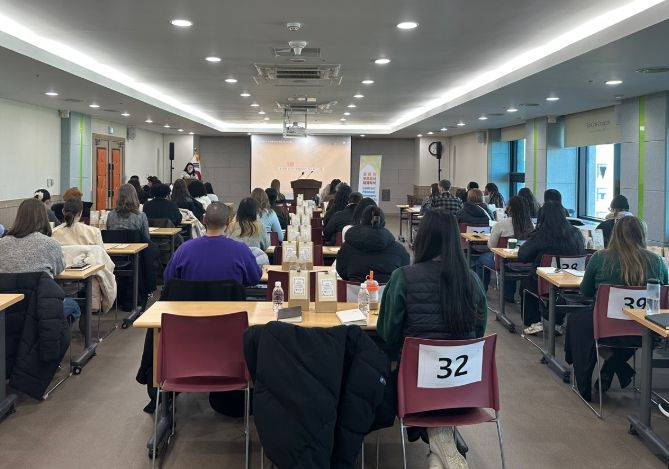 2025년 상반기 원어민 보조교사 재계약식