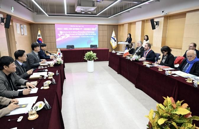 안산시청 소속 공무원 통‧번역 서포터즈,‘톡톡이음’닻 올려