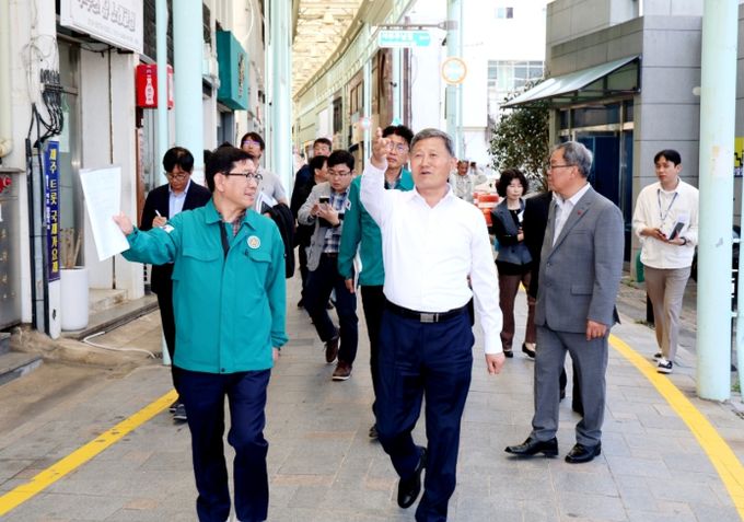 ‘신바람 민생안정 동지역 소통의 날’ 첫 일정으로 일도1동 찾은 김완근 제주시장