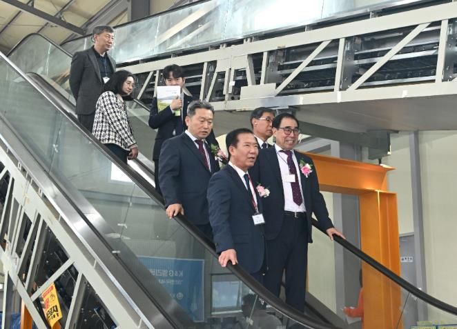 거창군 서울경기북부엘리베이터사업협동조합, 에스컬레이터 모델 인증 기념식 개최