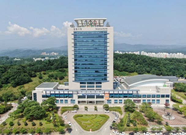 강릉시 귀래면 주민자치위원회, 구정면에 불우이웃돕기 성금 기탁