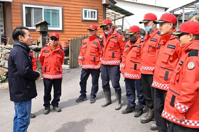 남원시장 산불 대응 강화를 위한 현장 점검 나서..