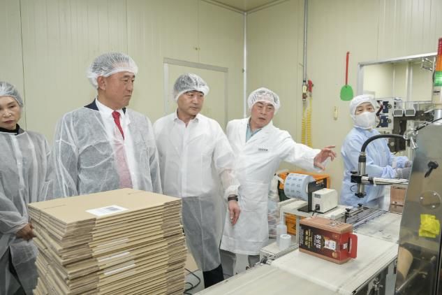 이충우 여주시장, (주)헬스앤라이프 기업체 현장 방문