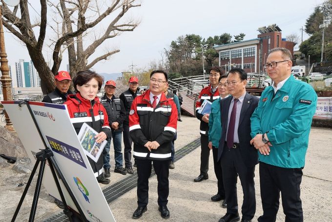 홍남표 창원특례시장, 상춘객 맞아 연이은 산불 대비 태세 점검 나서