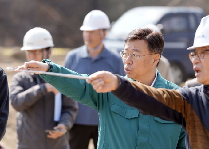 신상진 성남시장, 율동 오토캠핑장 조성공사 현장 점검