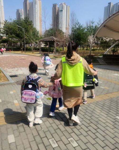 늘봄안심도우미 확대 배치