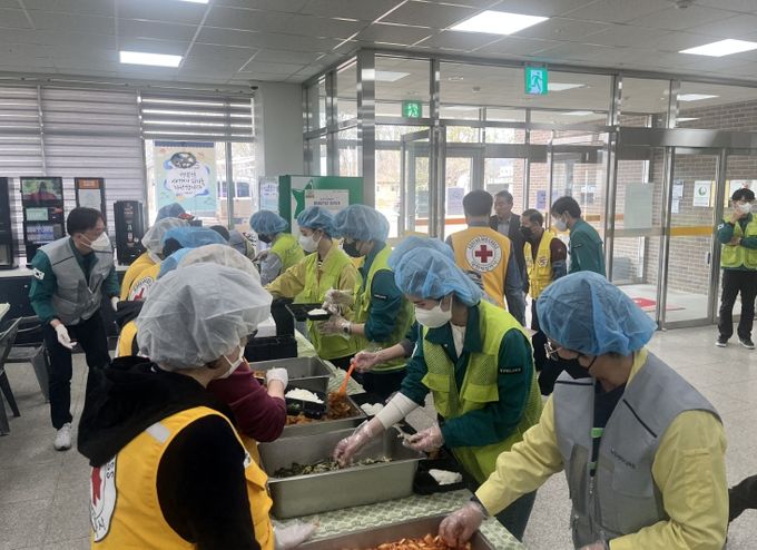 안동 찾아 급식 봉사활동