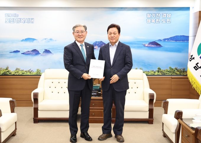 의령군·경남도 '버스 공영제' 맞손...