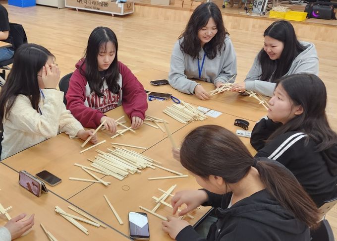 경기도교육청학생교육원, 나와 우리, 모두가 성장하는 리더십을 키워갑니다