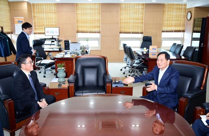 배낙호 김천시장, 김천혁신도시로 이전공공기관 방문-미래혁신전략과(한국교통안전공단)