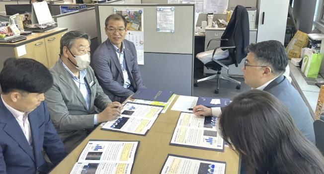 21일 정부청사를 방문한 가세로 군수 등 태안군 관계자들