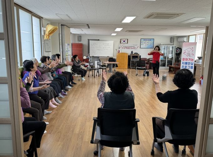 울진군,‘따뜻한 동행’치매보듬마을 조성