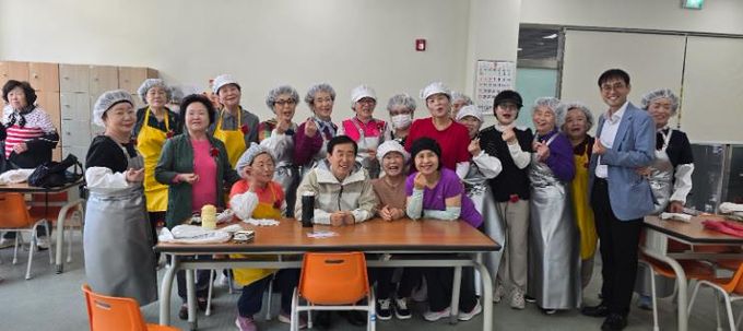 노인복지시설 어버이날 맞이 효 행사(노인복지관 경로식당)