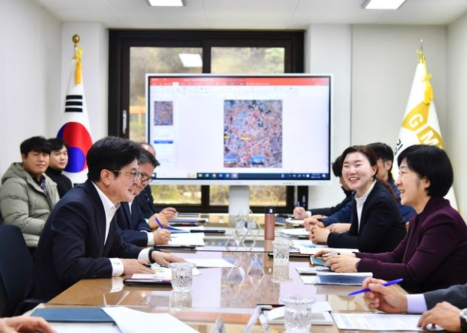 김병수 김포시장이 2023년 11월 22일 환경부 장관과 ‘김포환경재생혁신복합단지 조성사업’의 성공적 추진을 위한 논의를 진행했고 현재 김포환경재생혁신복합단지조성사업은 순항 중이다.