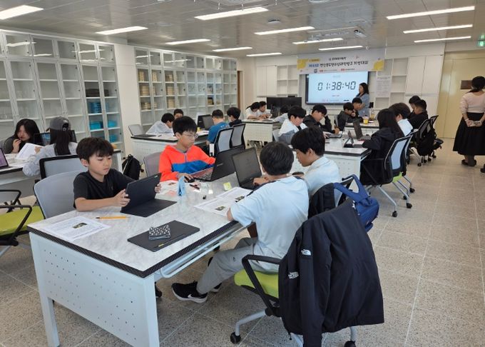 과학이 묻고, 청소년이 답하다! 상상을 현실로 만들다!