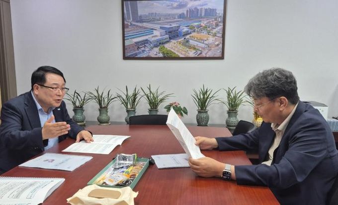 정헌율 익산시장, 국정과제 반영 위해 전방위 행보 (이춘석 국회의원)