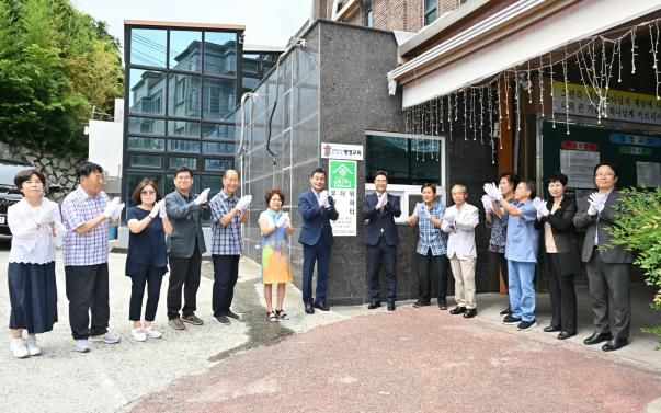 중구, 무더위쉼터 13개 추가 지정…병영교회 무더위쉼터 현판식 개최