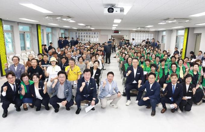 7월 중 화순읍 이장·부녀회장 합동회의(단체 기념사진)