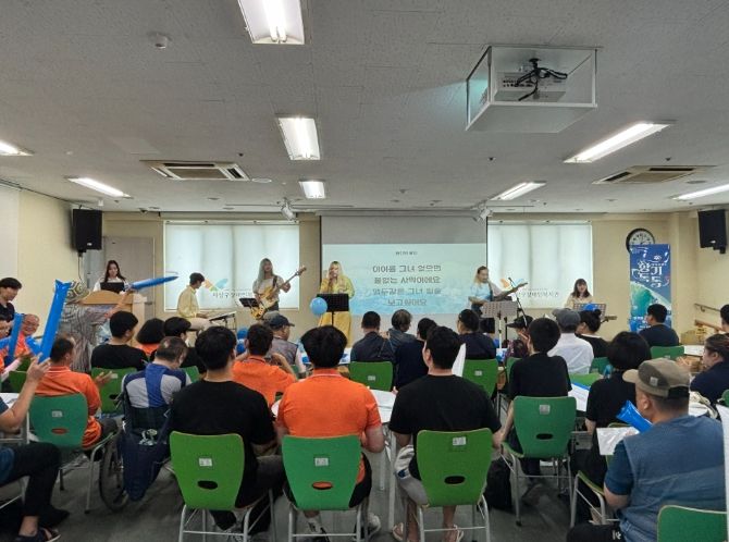 청년예술가와 함께하는 제3회 향기 톡톡! 음악 콘서트 개최