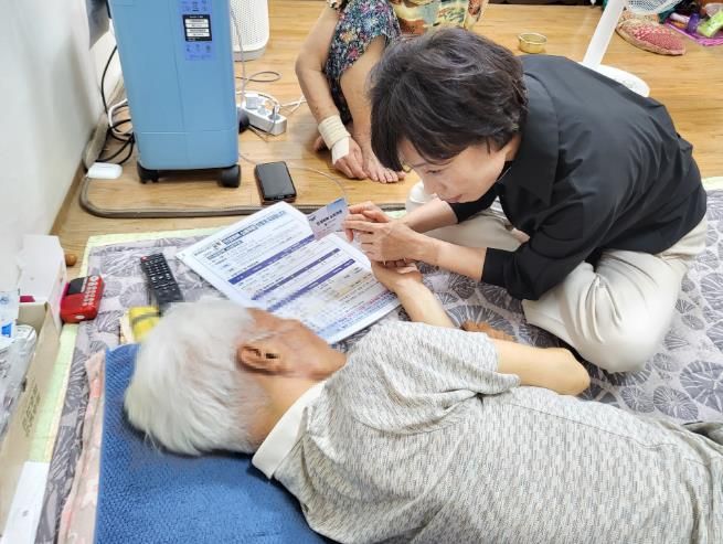 남원시 민생회복 소비쿠폰 7만 2천여 건 신청(금동 찾아가는 소비쿠폰 신청).