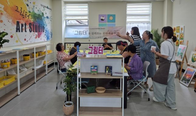 청년 팝업스토어 운영으로 창업 첫걸음 지원