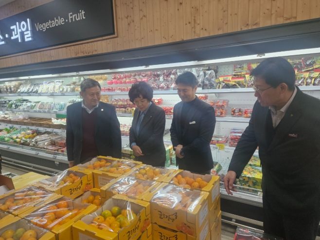 김완근 제주시장, 농산물 직거래 확대 광폭 행보