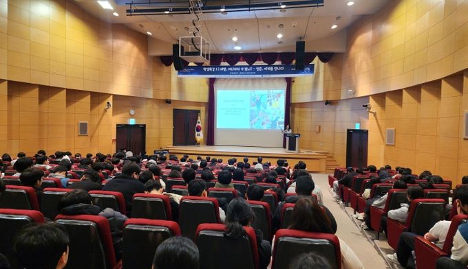 고3 학생 특강 시리즈로 청소년의 내일을 열다