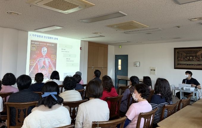 철원군 건강생활지원센터,‘노인복지시설 건강교실’운영