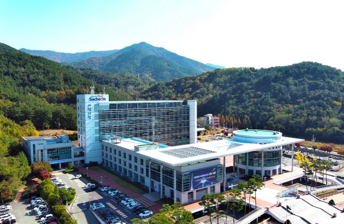 사천시청 전경